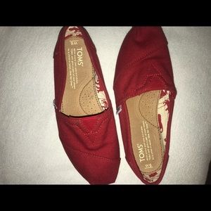 Red Toms